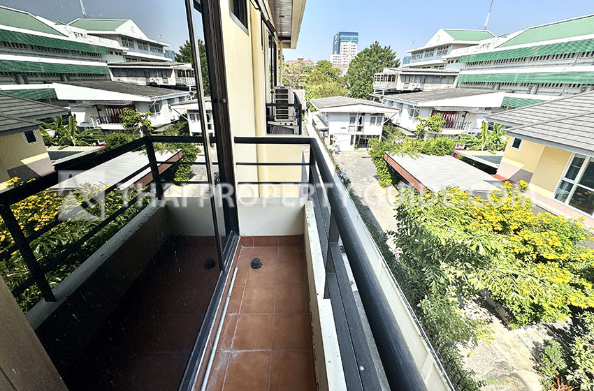 Apartment in Phaholyothin 